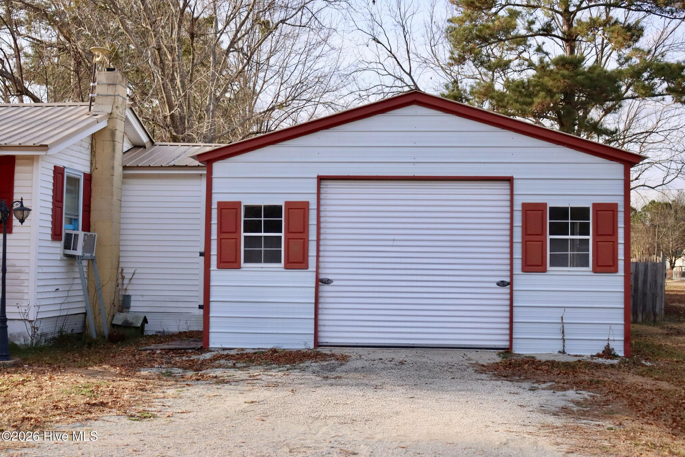 2078 Blue Creek Road Jacksonville, NC 28540 - Photo 11 of 48 Garage