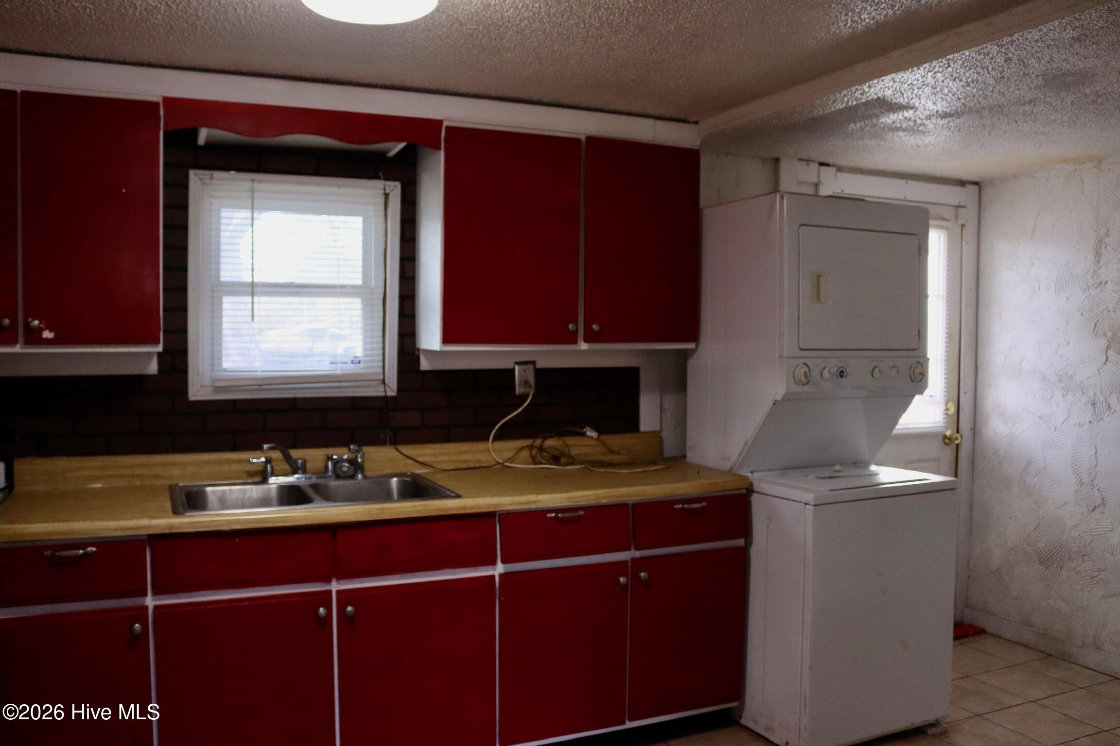 2078 Blue Creek Road Jacksonville, NC 28540 - Photo 38 of 48 Kitchen