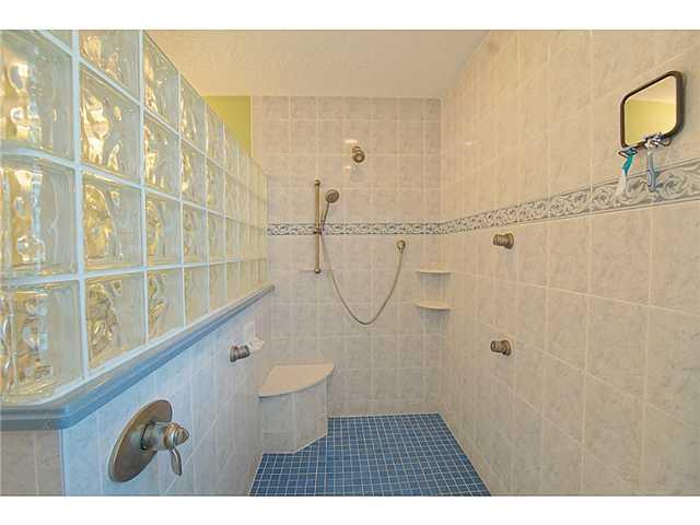 1230 Southwest Dyer Point Road Palm City, FL 34990 - Photo 16 of 25 Gallery Image 16