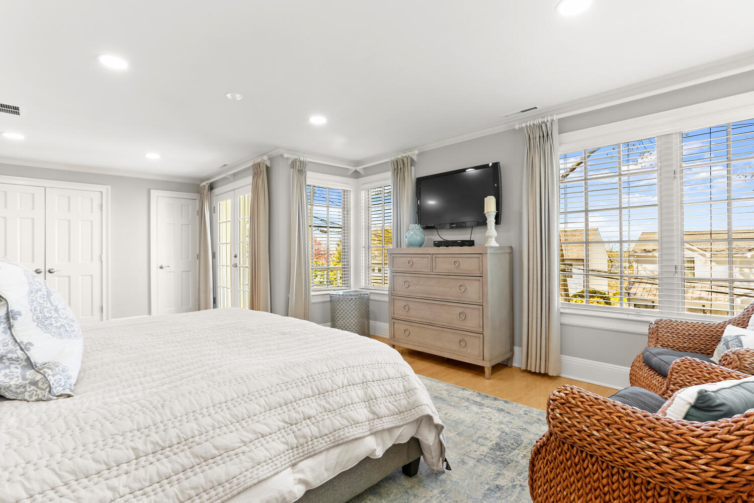 42 Pine Point Road Rowayton, CT 06853 - Photo 15 of 32 a spacious bedroom with a bed and furniture