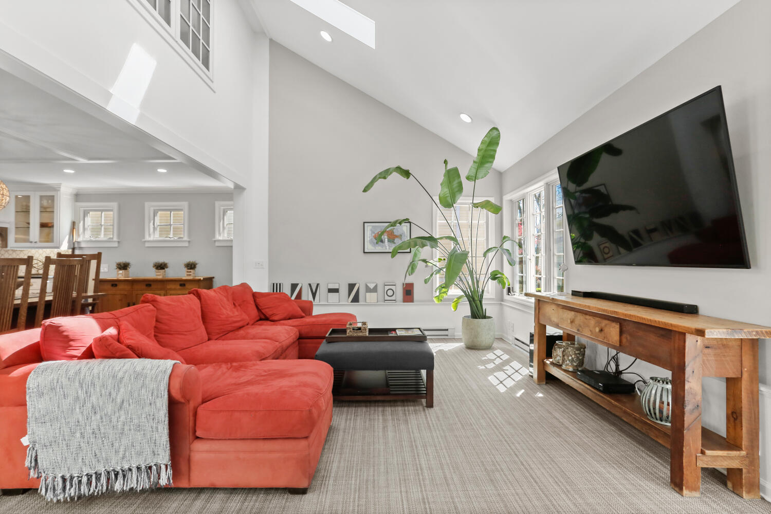 42 Pine Point Road Rowayton, CT 06853 - Photo 10 of 32 a living room with furniture and a flat screen tv