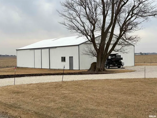 $309,000 | 7610-700 700 E Street, Neponset, IL 61345