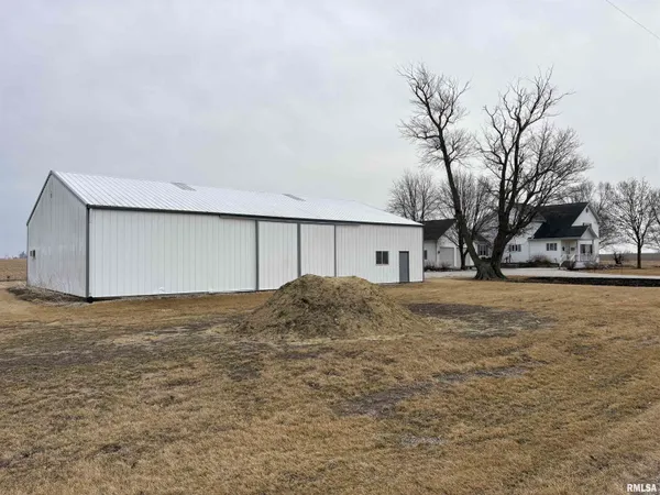 $309,000 | 7610-700 700 E Street, Neponset, IL 61345