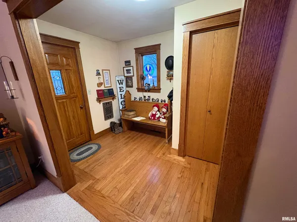 $309,000 | 7610-700 700 E Street, Neponset, IL 61345