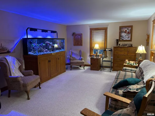 $309,000 | 7610-700 700 E Street, Neponset, IL 61345