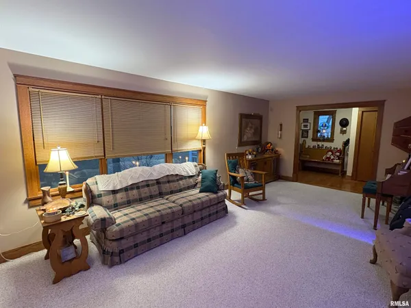 $309,000 | 7610-700 700 E Street, Neponset, IL 61345