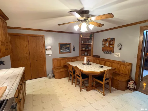 $309,000 | 7610-700 700 E Street, Neponset, IL 61345