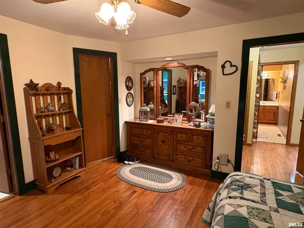$309,000 | 7610-700 700 E Street, Neponset, IL 61345