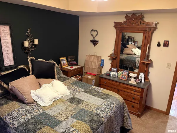 $309,000 | 7610-700 700 E Street, Neponset, IL 61345