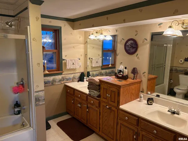 $309,000 | 7610-700 700 E Street, Neponset, IL 61345