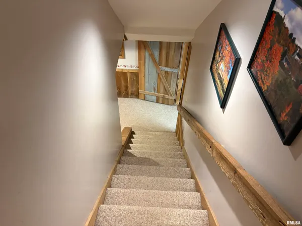 $309,000 | 7610-700 700 E Street, Neponset, IL 61345