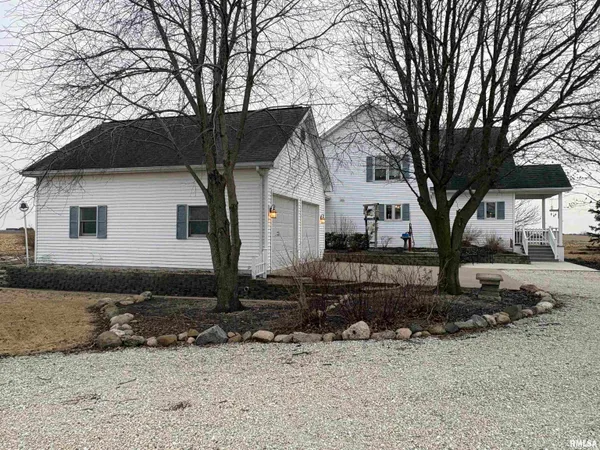 $309,000 | 7610-700 700 E Street, Neponset, IL 61345