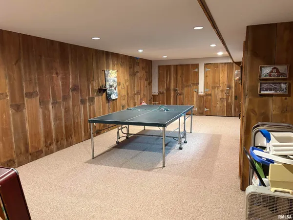 $309,000 | 7610-700 700 E Street, Neponset, IL 61345