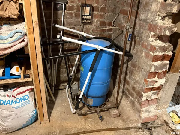 $309,000 | 7610-700 700 E Street, Neponset, IL 61345