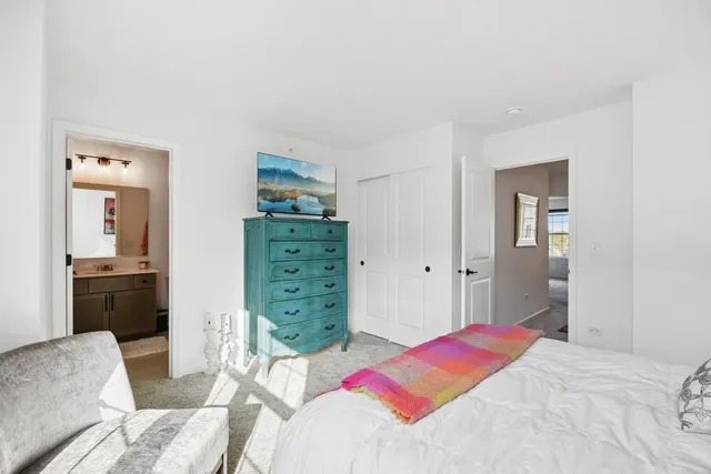 $399,900 | 9245 Harlowe Lane, Orland Park, IL 60462