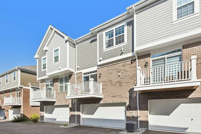 $399,900 | 9245 Harlowe Lane, Orland Park, IL 60462