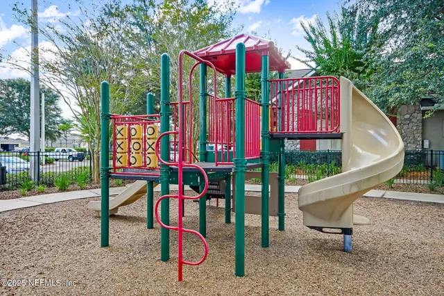 $2,150 | 3356 Canyon Falls Drive, Green Cove Springs, FL 32043