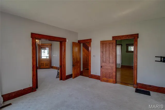 $200,000 | 351 South Main, Carrollton, IL 62016