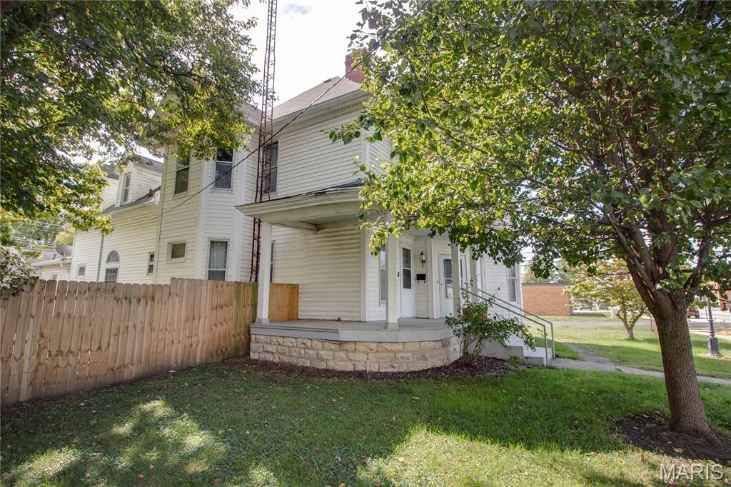 351 South Main Carrollton, IL 62016 - Photo 3 of 55