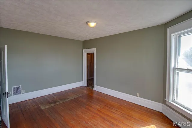 $200,000 | 351 South Main, Carrollton, IL 62016