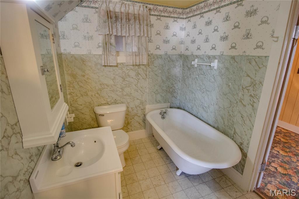 351 South Main Carrollton, IL 62016 - Photo 40 of 55