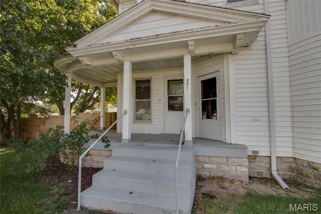 $200,000 | 351 South Main, Carrollton, IL 62016