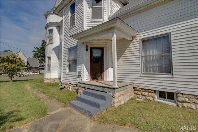 $200,000 | 351 South Main, Carrollton, IL 62016