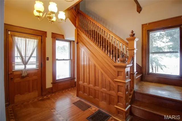 $200,000 | 351 South Main, Carrollton, IL 62016