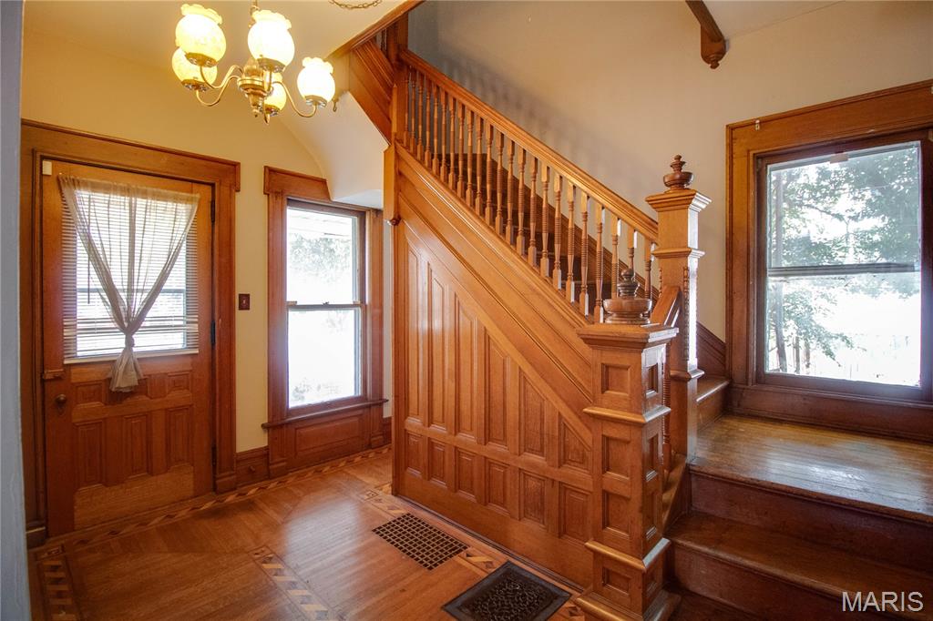 351 South Main Carrollton, IL 62016 - Photo 6 of 55