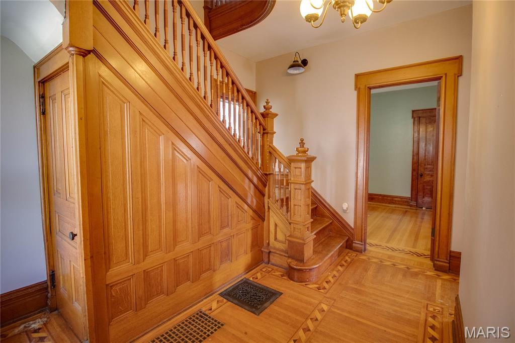 351 South Main Carrollton, IL 62016 - Photo 7 of 55