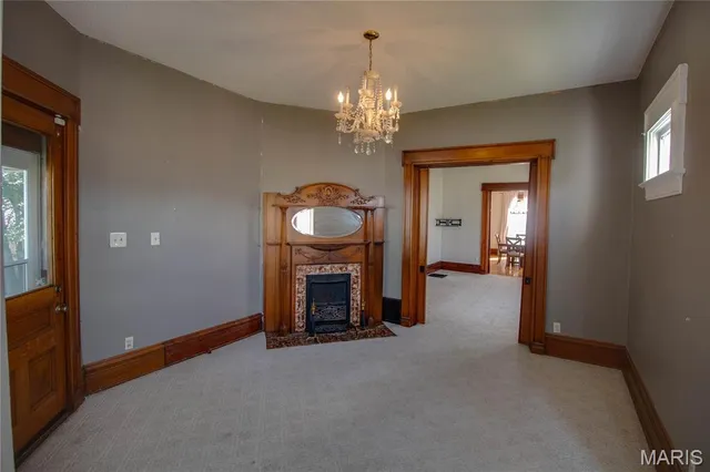 $200,000 | 351 South Main, Carrollton, IL 62016