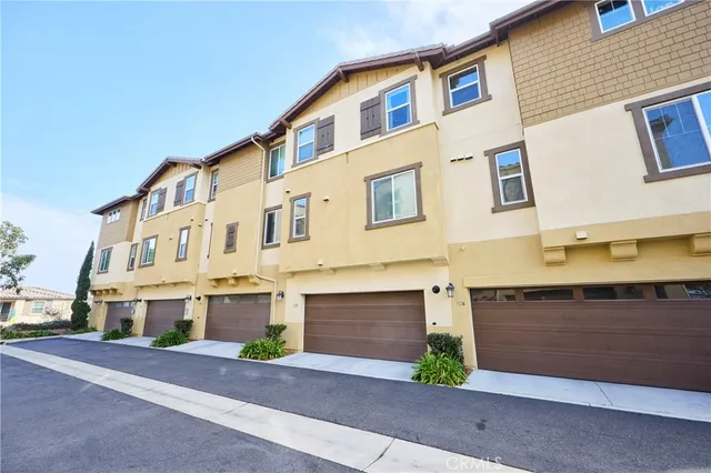 $739,999 | 1128 Via Lucero, Oceanside, CA 92056