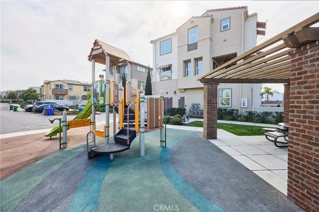 $739,999 | 1128 Via Lucero, Oceanside, CA 92056