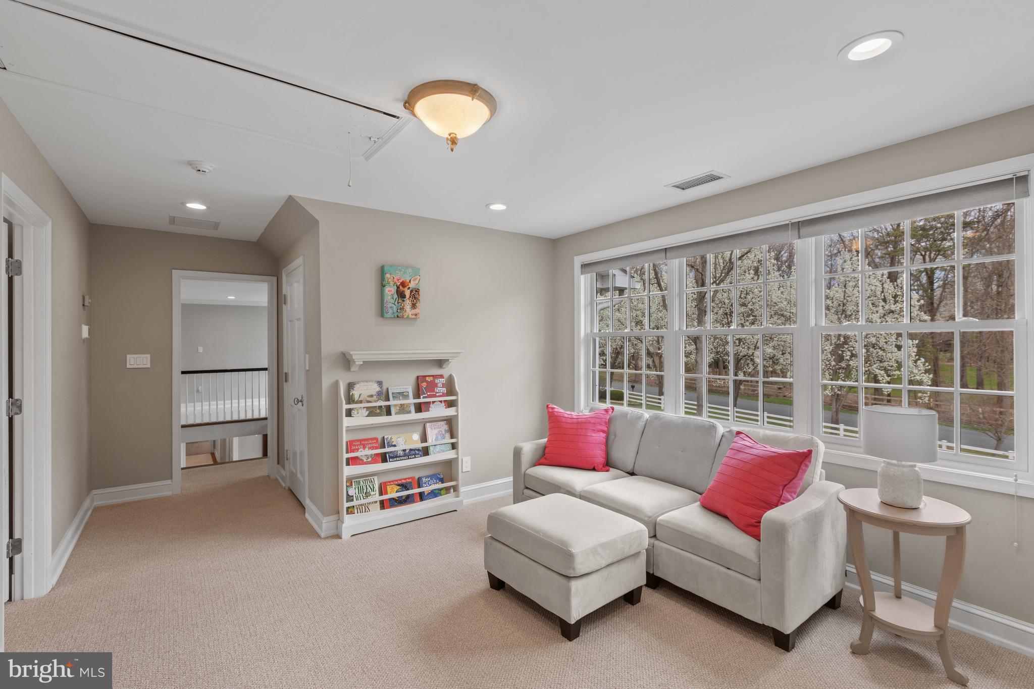3054 Rundelac Road Annapolis, MD 21403 - Photo 31 of 49 a living room with furniture and a large window