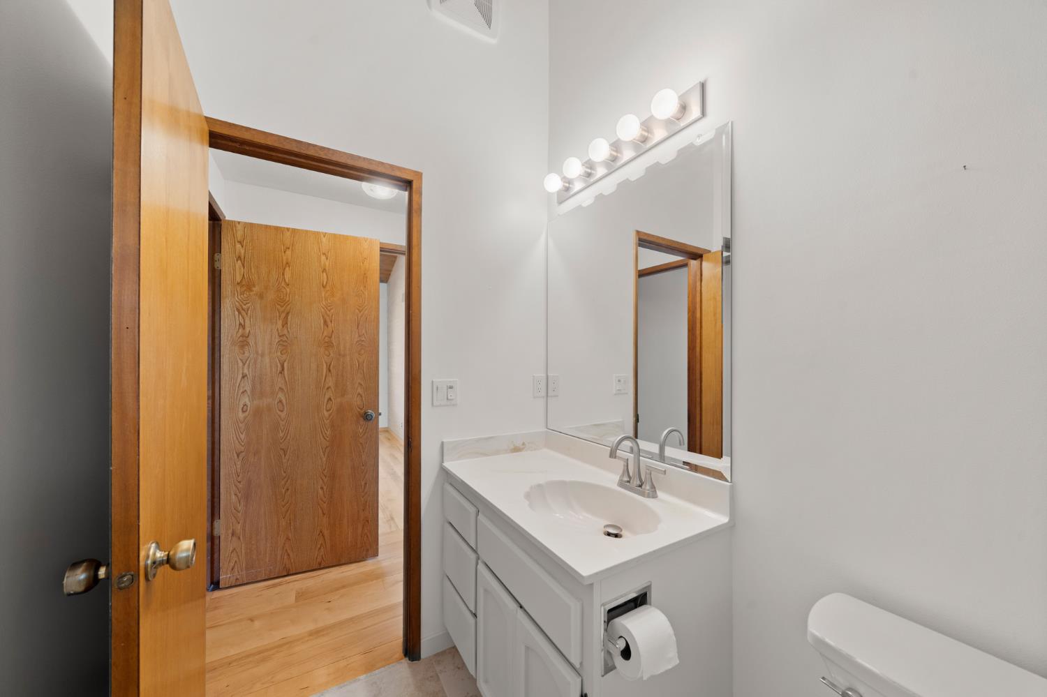 24717 Rodeo Flat Road Auburn, CA 95602 - Photo 32 of 84