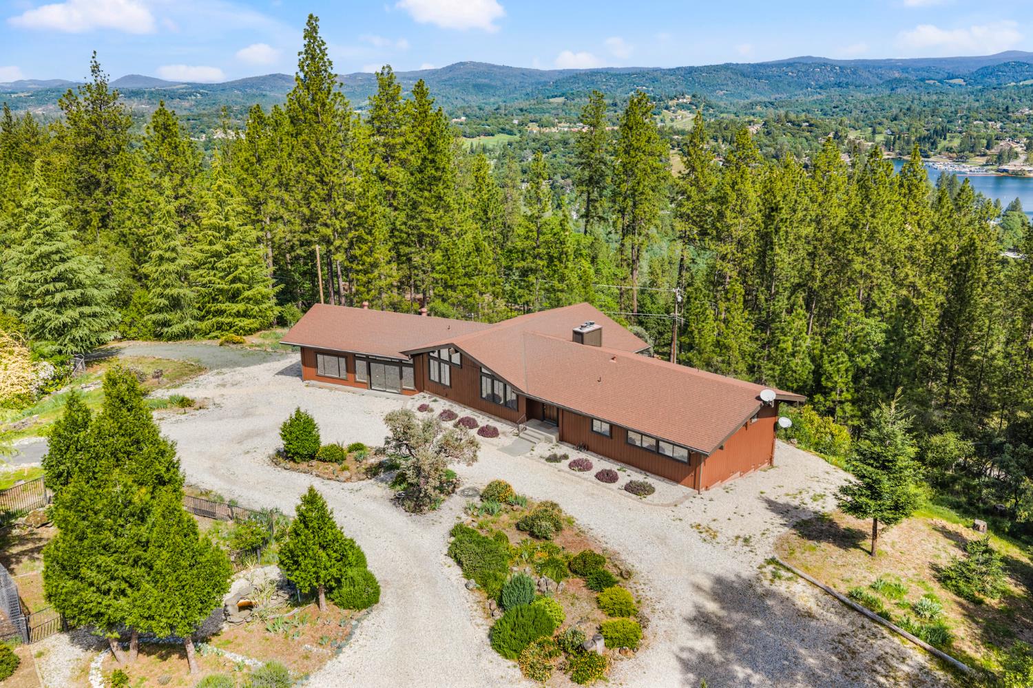 24717 Rodeo Flat Road Auburn, CA 95602 - Photo 4 of 84