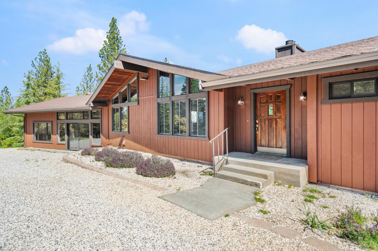 24717 Rodeo Flat Road Auburn, CA 95602 - Photo 8 of 84