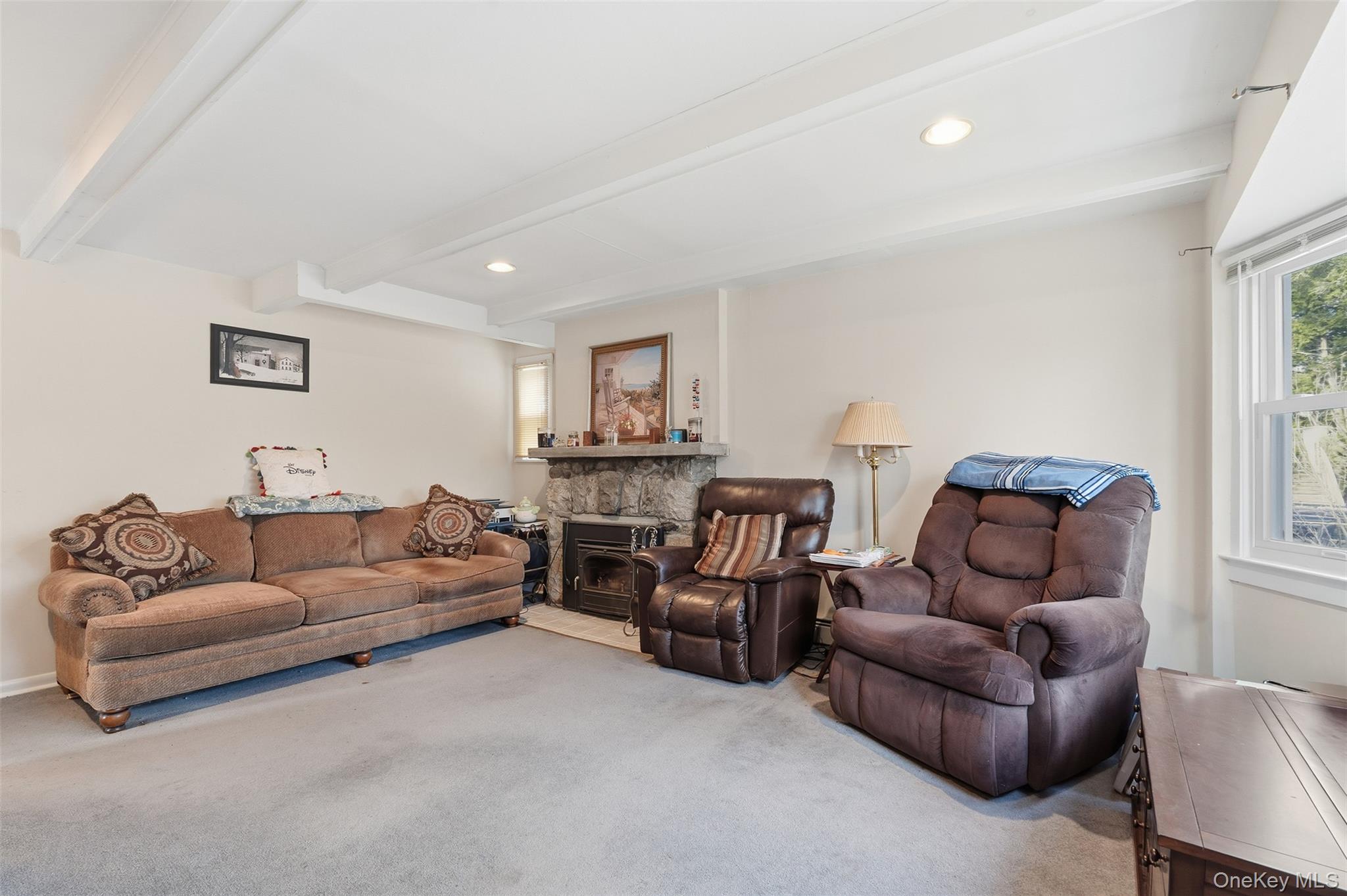 51 Johnson Street Lake Peekskill, NY 10537 - Photo 6 of 29 a living room with furniture
