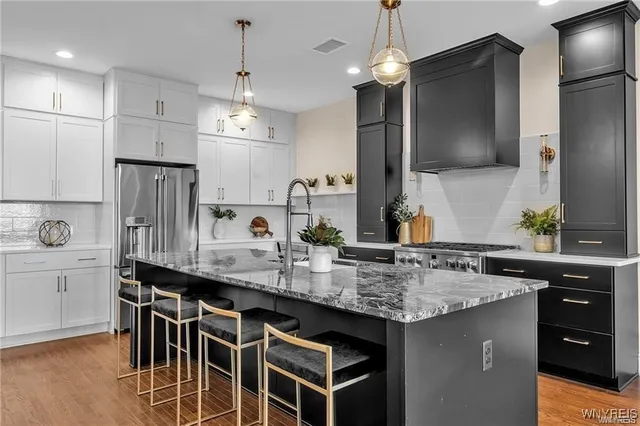 $1,450,000 | 674 Main Street, Unit 5, Buffalo, NY 14202