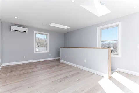 $900,000 | 62 John Wickes Avenue, Warwick, RI 02818