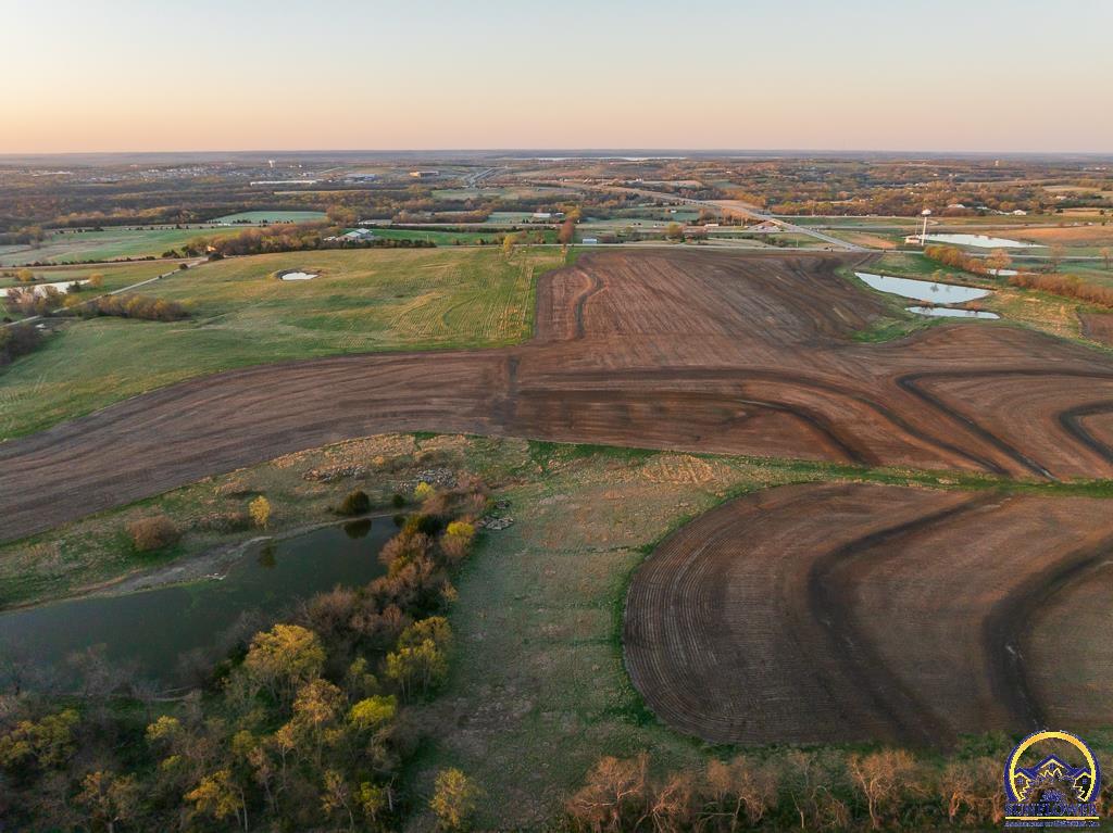 6800 Lakeview Road Lawrence, KS 66049 - Photo 1 of 65 Gallery Image 1