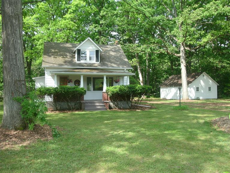 3889 Valentine Road Whitmore Lake, MI 48189 - Photo 1 of 34 Photo 1