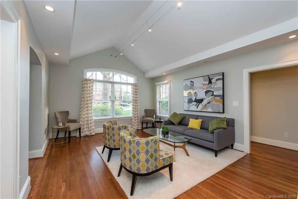 1429 Lilac Road Charlotte, NC 28209 - Photo 3 of 32