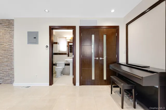 a view of washer and dryer in a utility room