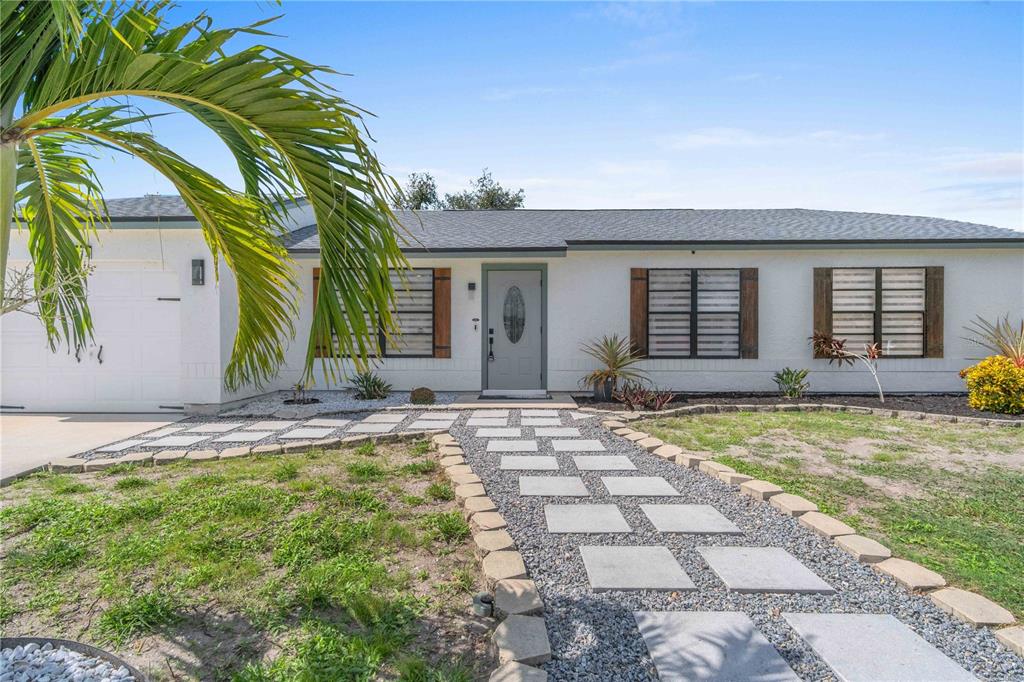 6572 Thorman Road Port Charlotte, FL 33981 - Photo 4 of 35 Gallery Image 4