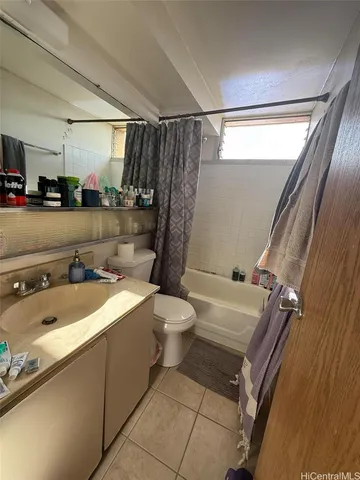 $325,000 | 1060 Kamehameha Highway, Unit 3303A, Pearl City, HI 96782