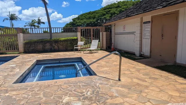 $325,000 | 1060 Kamehameha Highway, Unit 3303A, Pearl City, HI 96782
