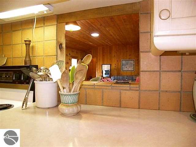 8204 South Dunns Farm Road Maple City, MI 49664 - Photo 25 of 42 1746385-24.JPG
