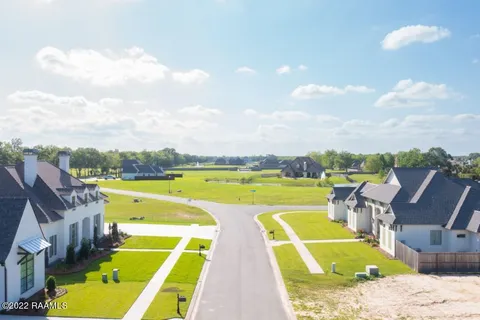 $140,000 | 111 Pondside Drive, Lafayette, LA 70503