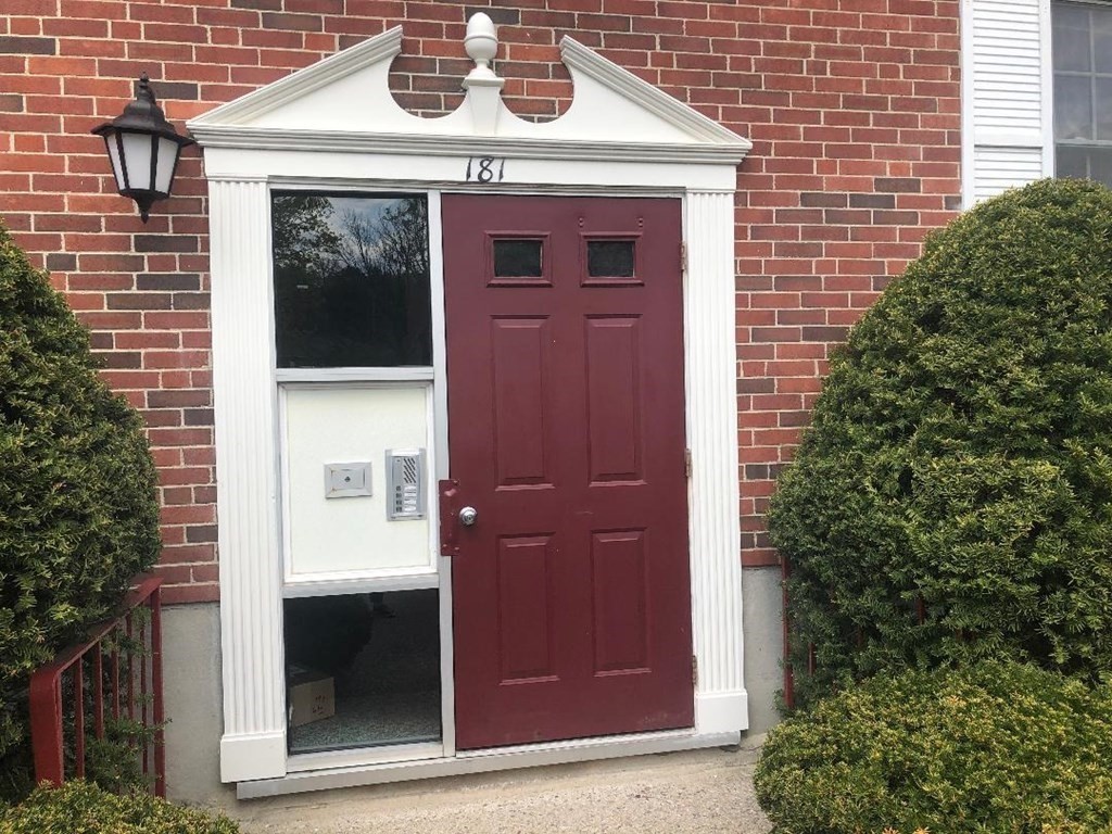 181 Lake Shore Road, Unit 3 Boston, MA 02135 - Photo 2 of 29